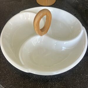 EUC Brandani white minimalist porcelain divided round serving dish bamboo handle